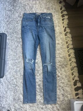 NWOT Levi 711 Skinny
